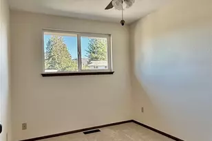 1305 Hollis St, Bremerton, WA 98310 - Photo 14