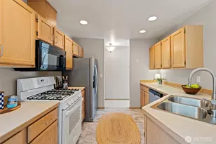 6157 Oceanside Pl NE, Bremerton, WA 98311 - Photo 12