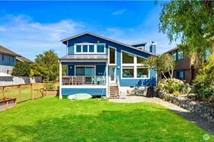 2402 Sunlight Beach Rd, Clinton, WA 98236 - Photo 2