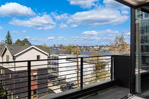 755 Hayes St, Seattle, WA 98109 - Photo 2