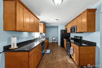 810 98th Street S, Tacoma, WA 98501 - Photo 12