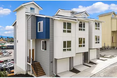 12012 17th Place S #B, Burien, WA 98168 - Photo 1