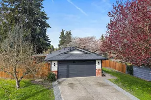 4926 Forest Dr, Everett, WA 98203 - Photo 4