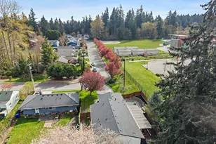 4926 Forest Dr, Everett, WA 98203 - Photo 32