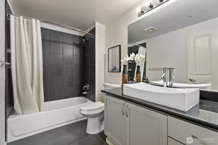 111 108th Ave NE, Bellevue, WA 98004 - Photo 12