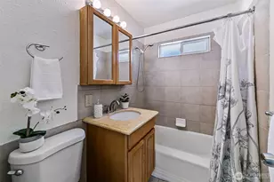 2609 NE 145th St, Seattle, WA 98155 - Photo 10