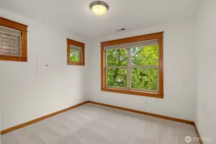 1905 NE 125th St, Seattle, WA 98125 - Photo 16
