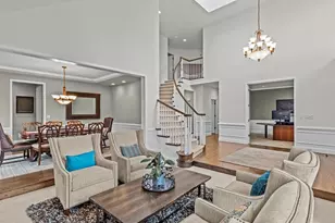 2441 278th Ct SE, Sammamish, WA 98075 - Photo 14