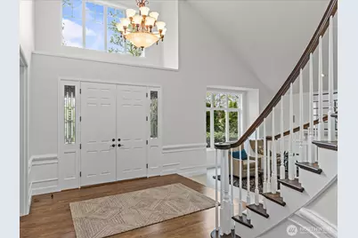 2441 278th Court SE, Sammamish, WA 98075 - Photo 8