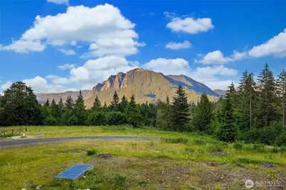 13945 409th Avenue SE, North Bend, WA 98045 - Photo 2