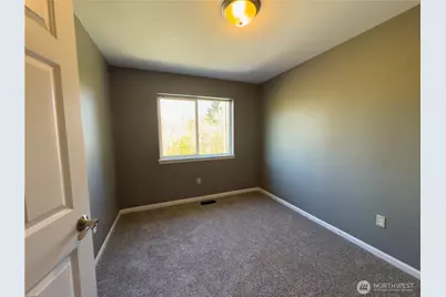 4 112th Street SW #A, Everett, WA 98204 - Photo 12