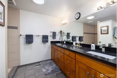 16505 Country Club Drive, Burlington, WA 98233 - Photo 18