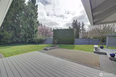243 140th Avenue NE, Bellevue, WA 98005 - Photo 36