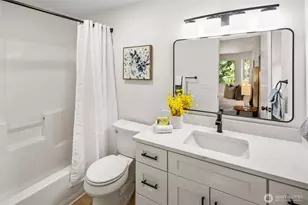 18526 16th Ave NE, Shoreline, WA 98155 - Photo 16