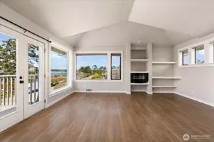 911 NE Leach St, Coupeville, WA 98239 - Photo 10