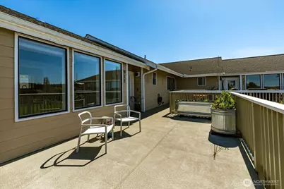 911 NE Leach Street #911, Coupeville, WA 98239 - Photo 4