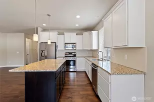 701 182nd St E, Spanaway, WA 98387 - Photo 10