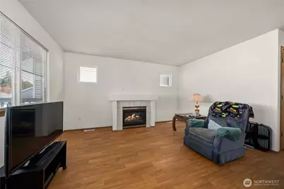 11236 3rd Avenue E, Tacoma, WA 98445 - Photo 10