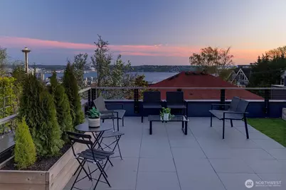 305 Lee Street, Seattle, WA 98109 - Photo 30