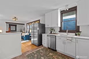 4219 S Mead St, Seattle, WA 98118 - Photo 12