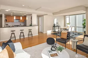 76 Cedar St, Seattle, WA 98121 - Photo 14