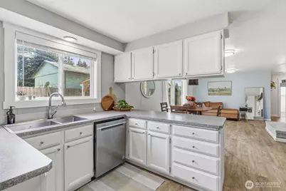 305 Hollyberry Street, Woodland, WA 98674 - Photo 12