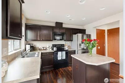 1718 72nd Ave SE, Lake Stevens, WA 98258 - Photo 8