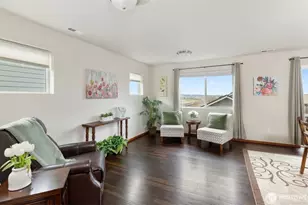 1718 72nd Ave SE, Lake Stevens, WA 98258 - Photo 2