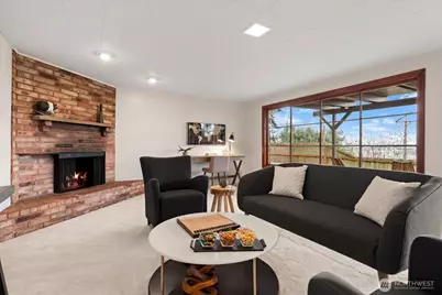 11224 SE 76th Street, Newcastle, WA 98056 - Photo 4