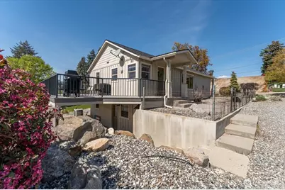 2250 8th Street SE, East Wenatchee, WA 98802 - Photo 4