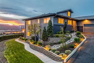 521 23rd St NE, East Wenatchee, WA 98802 - Photo 1