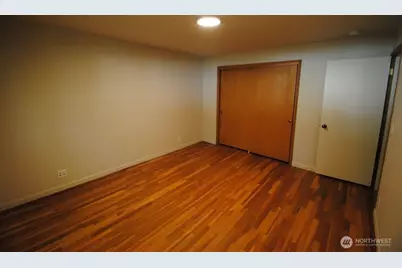 930 130th Avenue NE, Bellevue, WA 98005 - Photo 28