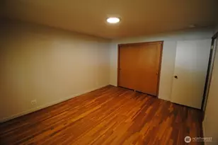 930 130th Ave NE, Bellevue, WA 98005 - Photo 28