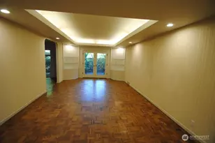 930 130th Ave NE, Bellevue, WA 98005 - Photo 30