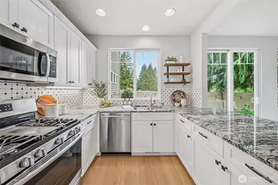 205 Newport Way NW #J1, Issaquah, WA 98027 - Photo 16