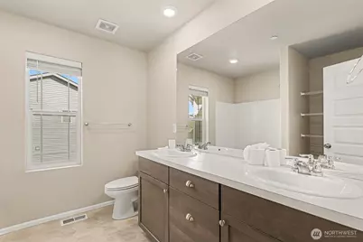 7913 39th Place SE, Marysville, WA 98270 - Photo 16