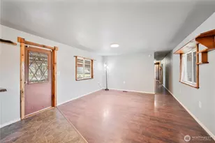 302 Studebaker Rd, Castle Rock, WA 98611 - Photo 2