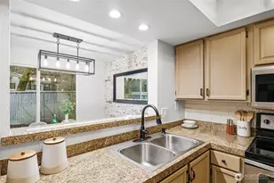 12905 126th Ct NE, Kirkland, WA 98034 - Photo 8