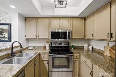 12905 126th Court NE #L105, Kirkland, WA 98034 - Photo 6