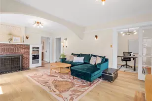 9701 Roosevelt Way NE, Seattle, WA 98115 - Photo 10