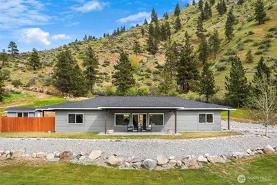 24 Mackenzie Way, Chelan, WA 98816 - Photo 2