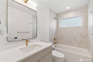 408 Aloha St, Seattle, WA 98109 - Photo 20