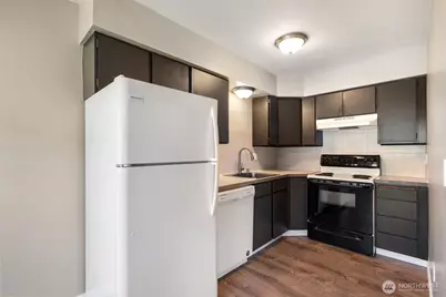 2938 E Walnut Street #6, Port Angeles, WA 98362 - Photo 2