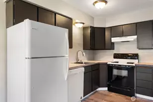2938 E Walnut St, Port Angeles, WA 98362 - Photo 16