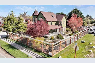 2212 Sheridan Street, Port Townsend, WA 98368 - Photo 2