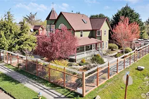 2212 Sheridan St, Port Townsend, WA 98368 - Photo 2