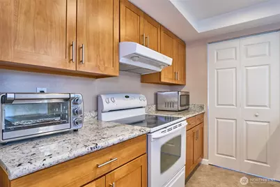 23617 112th Avenue SE #F202, Kent, WA 98031 - Photo 2