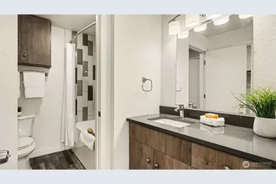 830 Kirkland Way #202, Kirkland, WA 98033 - Photo 18