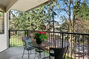 830 Kirkland Way, Kirkland, WA 98033 - Photo 8