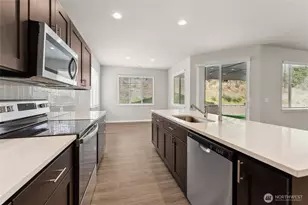 16414 8th Ave Ct E, Spanaway, WA 98387 - Photo 8